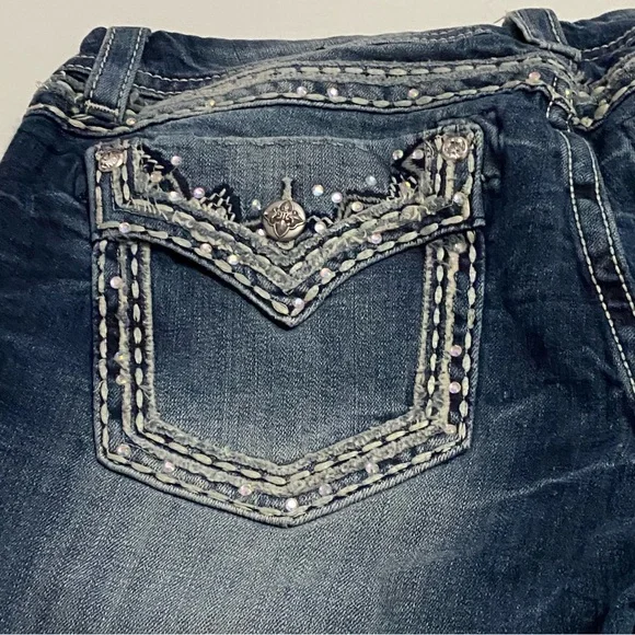 Miss me signature pocket bling raw hem cutoff shorts 33 - Picture 3 of 7